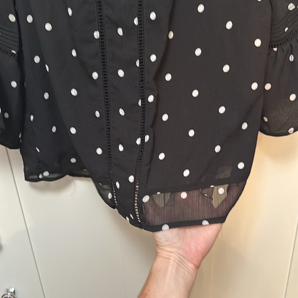 Polka Dot Bell Sleeved ChiffonTop V Neck Black & White Slit Sz MED NWOT - Picture 5 of 5